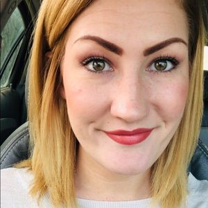 Meet your Posher, Tiffany